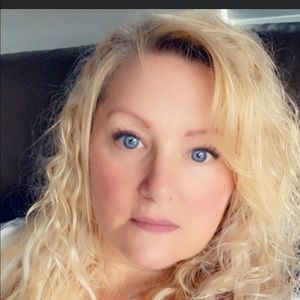 Meet your Posher, Colleen